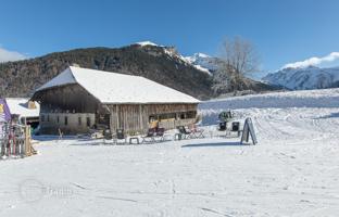 Mansion 425 m² in Morzine for 1,580,000 €