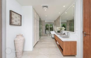 5-bedroom villa 430 m² in Bang Tao Beach for $2,970,000