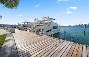 2-bedroom apartments in condo 111 m² in Island Avenue for $940,000