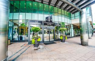 5-bedroom apartment in Yonge Street for C$903,000