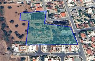 Land plot 9,922 m² in Kato Polemidia for 2,500,000 €