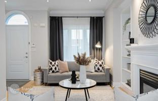 7-bedroom townhouse in Old Toronto for C$2,120,000