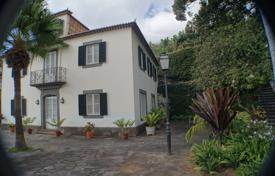 Traditional villa with a garden and picturesque views, Funchal, Portugal for 950,000 €