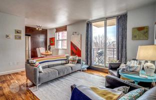 4-bedroom apartment in Logan Avenue for C$726,000