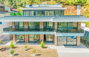 5-bedroom villa 500 m² in Alanya for 138,821,000 TRY