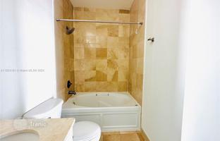 1-bedroom apartments in condo 69 m² in Hollywood for $295,000