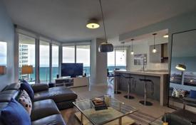 Four-room apartment right on the beach in Fort Lauderdale, Florida, USA for $1,150,000