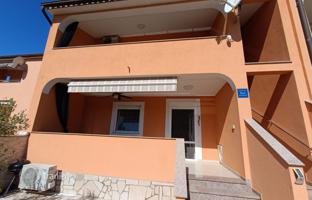 4-bedroom house 200 m² in Ližnjan for 450,000 €