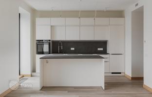 5-room apartment 158 m² in Central District for 976,000 €