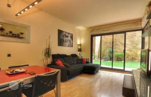 Spacious apartment with a private garden in a high-quality residential complex with large pools, in a luxury area, Lloret de Mar, Spain for 344,000 €