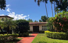 Cozy cottage with a backyard, a terrace, a garden and a parking, Coral Gables, USA for 697,000 €