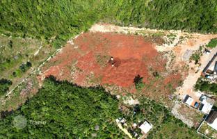 Land plot 8,846 m² in Zagora for 770,000 €