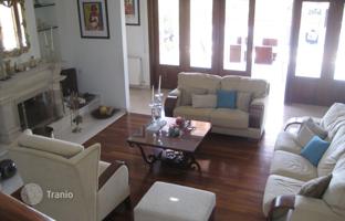 4-bedroom cottage 560 m² in Tala for 1,700,000 €