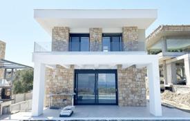4-bedroom townhome 150 m² in Pefkochori for 610,000 €