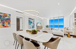 3-bedroom apartments in condo 262 m² in Collins Avenue for $6,490,000