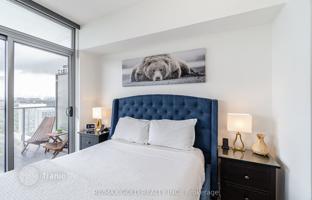 5-bedroom apartment in The Queensway for C$909,000