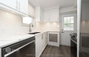 6-bedroom townhouse in East York for C$1,293,000