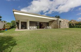 One-storey villa with a guest apartment, a backyard, a pool, a garage and a garden, Tacoronte, Spain for 415,000 € One-storey villa with a guest apartment, a backyard, a pool, a garage and a garden, Tacoronte, Spain for 415,000 €
