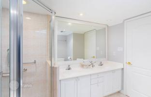 7-bedroom apartment in Yonge Street for C$1,169,000