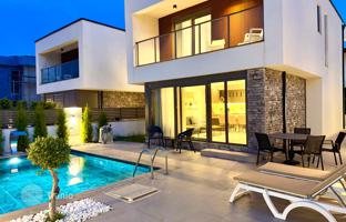 3-bedroom villa 345 m² in Camyuva for 27,764,000 TRY