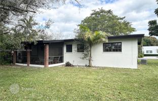 3-bedroom house 240 m² in Miami for $800,000