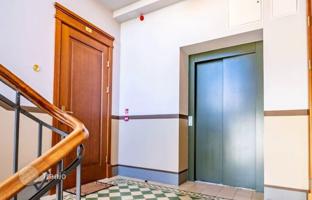 2-bedroom apartment 156 m² in Central District for 630,000 €