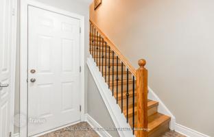 8-bedroom townhouse in Etobicoke for C$1,944,000