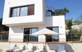 Houses for sale in Lloret de Mar. Furnished villa with pool, private garden and sea views in Lloret de Mar, Catalonia Houses for sale in Lloret de Mar. Furnished villa with pool, private garden and sea views in Lloret de Mar, Catalonia