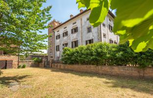 10-bedroom country house 2,454 m² in Montepulciano for 1,590,000 €