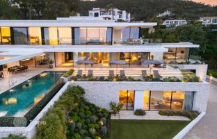 8-bedroom villa 1,445 m² in Marbella for 10,800,000 €