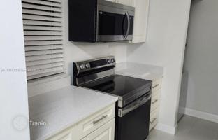 2-bedroom house 98 m² in Pembroke Pines for $380,000