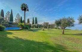 Villa – Sirmione, Lombardy, Italy for 7,390,000 €