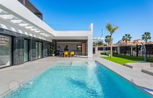3-bedroom villa 129 m² in Algorfa for 670,000 €