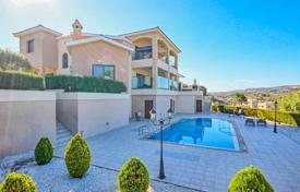 Villa in Paphos with 4 bedrooms, Letymvou for 900,000 €
