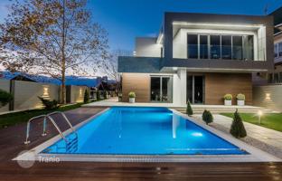 4-bedroom apartment in new building 350 m² in Sarpi for $525,000