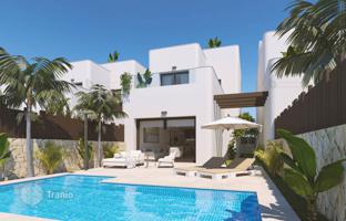 3-bedroom villa 131 m² in Mil Palmeras for 488,000 €