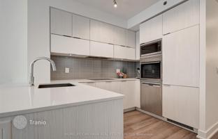 5-bedroom apartment in Richmond Street West for C$1,167,000