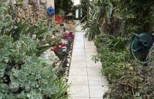 6-bedroom villa 208 m² in Center District for $2,208,000