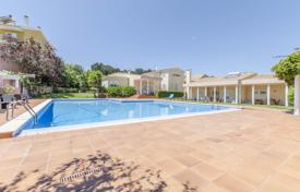Villa with a private lake, a garden and a swimming pool, Caparica, Almada, Portugal for 2,500,000 €