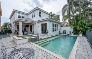4-bedroom house 284 m² in Palm Beach Gardens for $1,000,000
