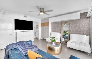 2-bedroom apartments in condo 109 m² in Lighthouse Point for $633,000