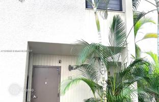 3-bedroom townhouse 124 m² in Aventura for $443,000