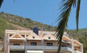 Three-storey furnished townhouse near the sea in Loutraki, Peloponnese, Greece for 350,000 €
