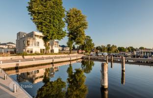 New one-bedroom apartment right by the lake in Treptow-Köpenick, Berlin, Germany for 525,000 €