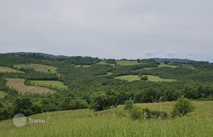Land plot in Castelnuovo di Val di Cecina for 1,490,000 €