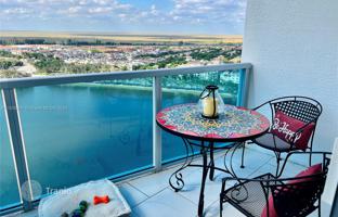 3-bedroom apartments in condo 118 m² in Sunrise for $400,000