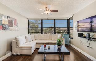 2-bedroom apartments in condo 129 m² in Davie for $389,000