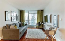 Apartment – Fort York Boulevard, Old Toronto, Toronto,  Ontario,   Canada for C$741,000