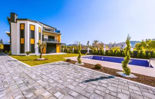 Luxury three-level villa with a pool, Kuzdere, Antalya, Türkiye for 60,853,000 TRY