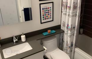 4-bedroom apartment in Etobicoke for C$808,000
